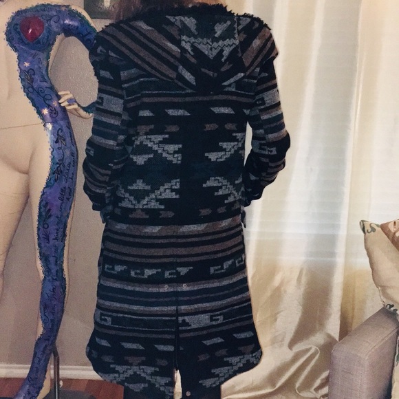 NWT URBAN OUTFITTERS gorgeous winter coat size XS - Picture 5 of 8